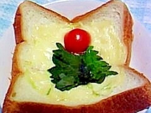 クリスマスに☆簡単レンジでクリスマストースト